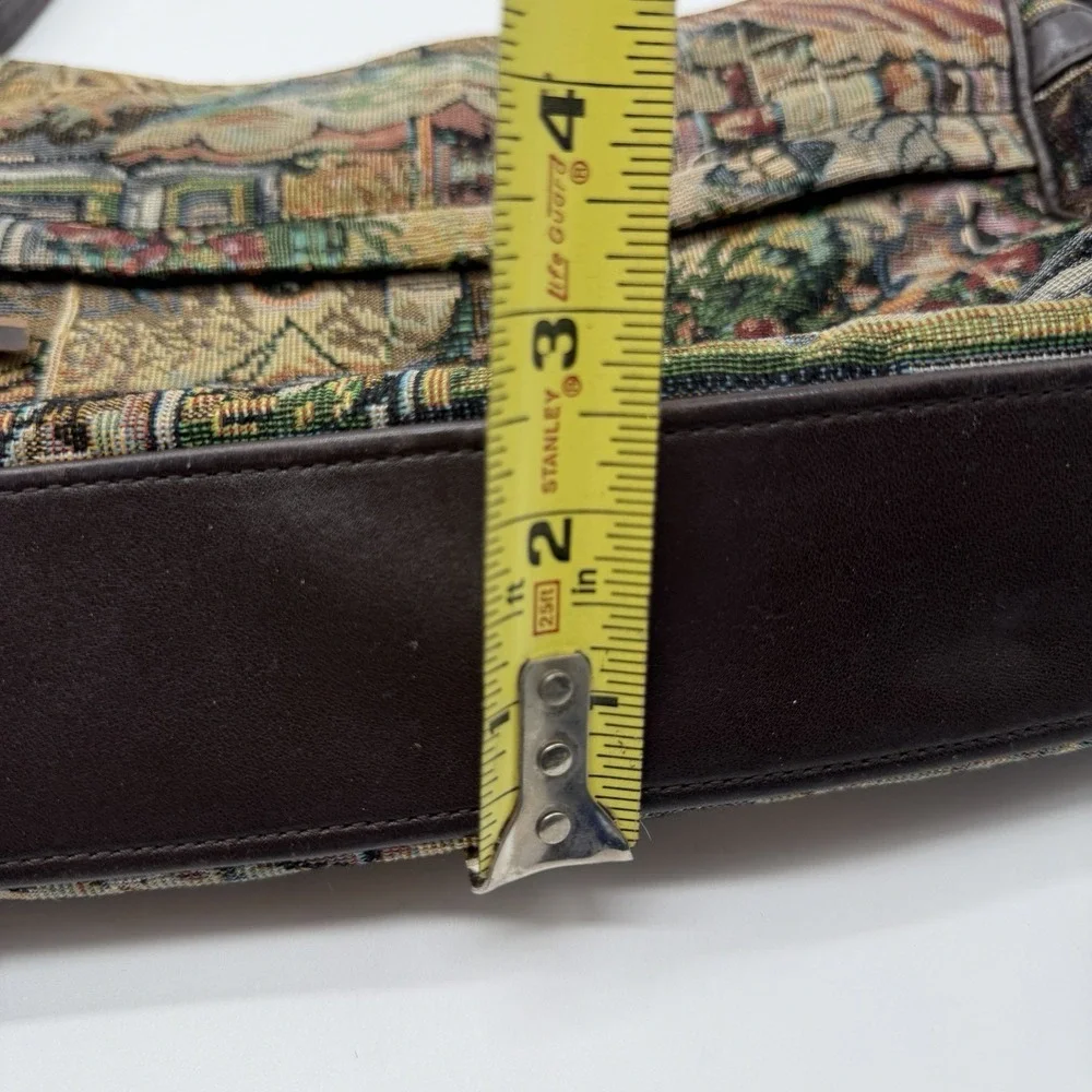 SAS Vintage USA Tapestry Shoulder Bag Cafe Market Scene Purse